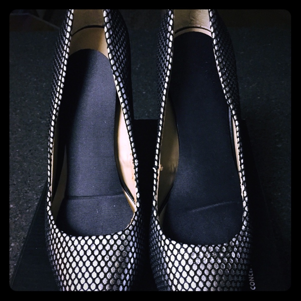 I.N.C  Silver Black Pumps